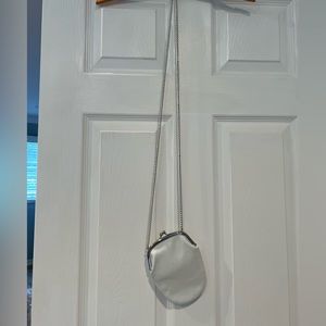 Hobo Egg Bag with Kiss-lock Top White